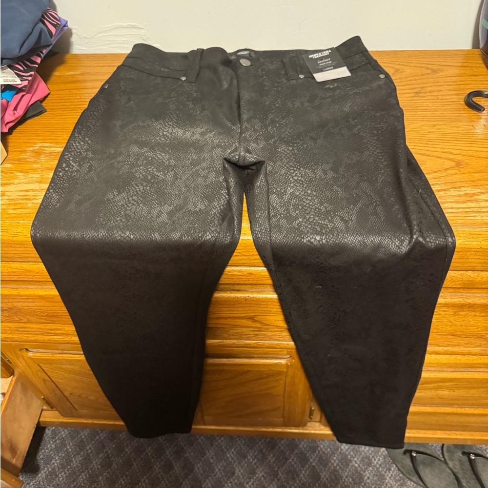 Simply Vera Vera Wang Black Textured Skinny Jeans